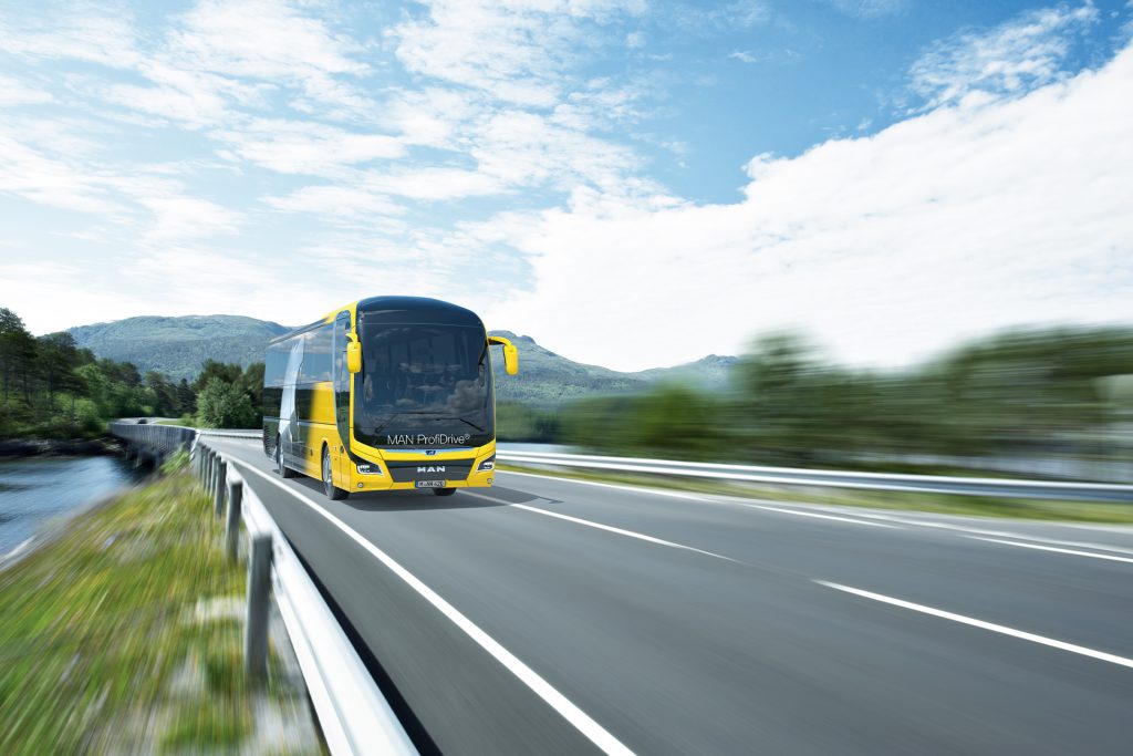 Jak korzystnie finansować autobus w firmie przewozowej